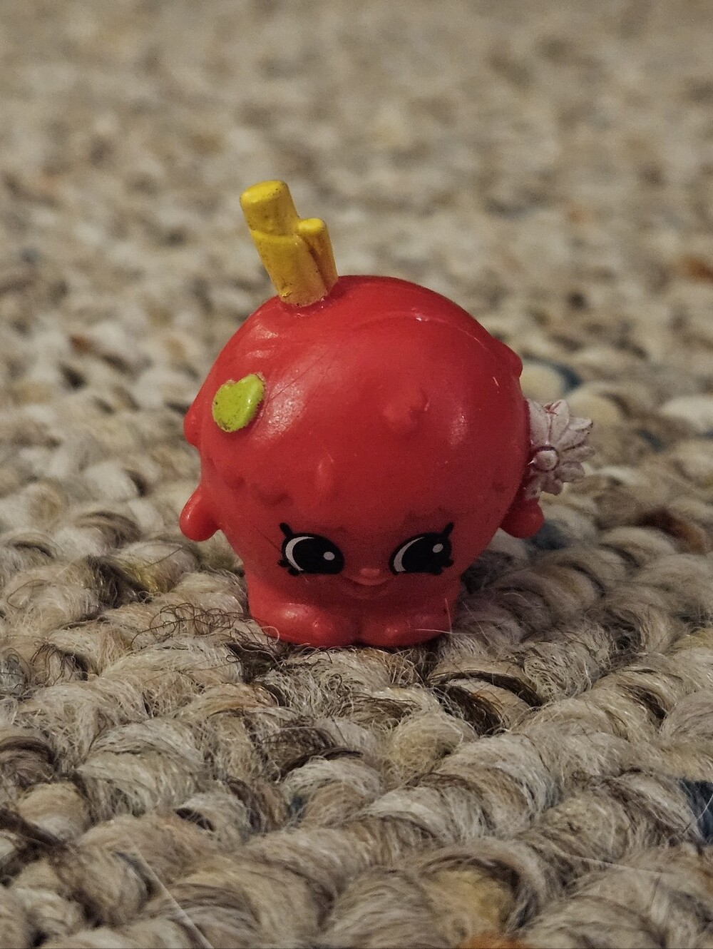 Moose Toys Shopkins Kandy Apple